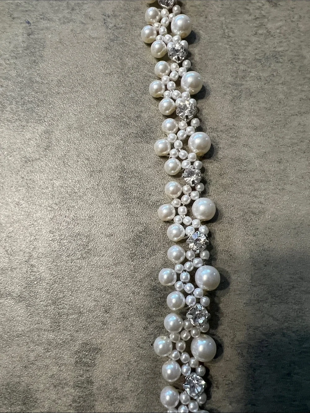 Claire's White Pearl Cluster chocker
with Silver Accents - Picture 2 of 2